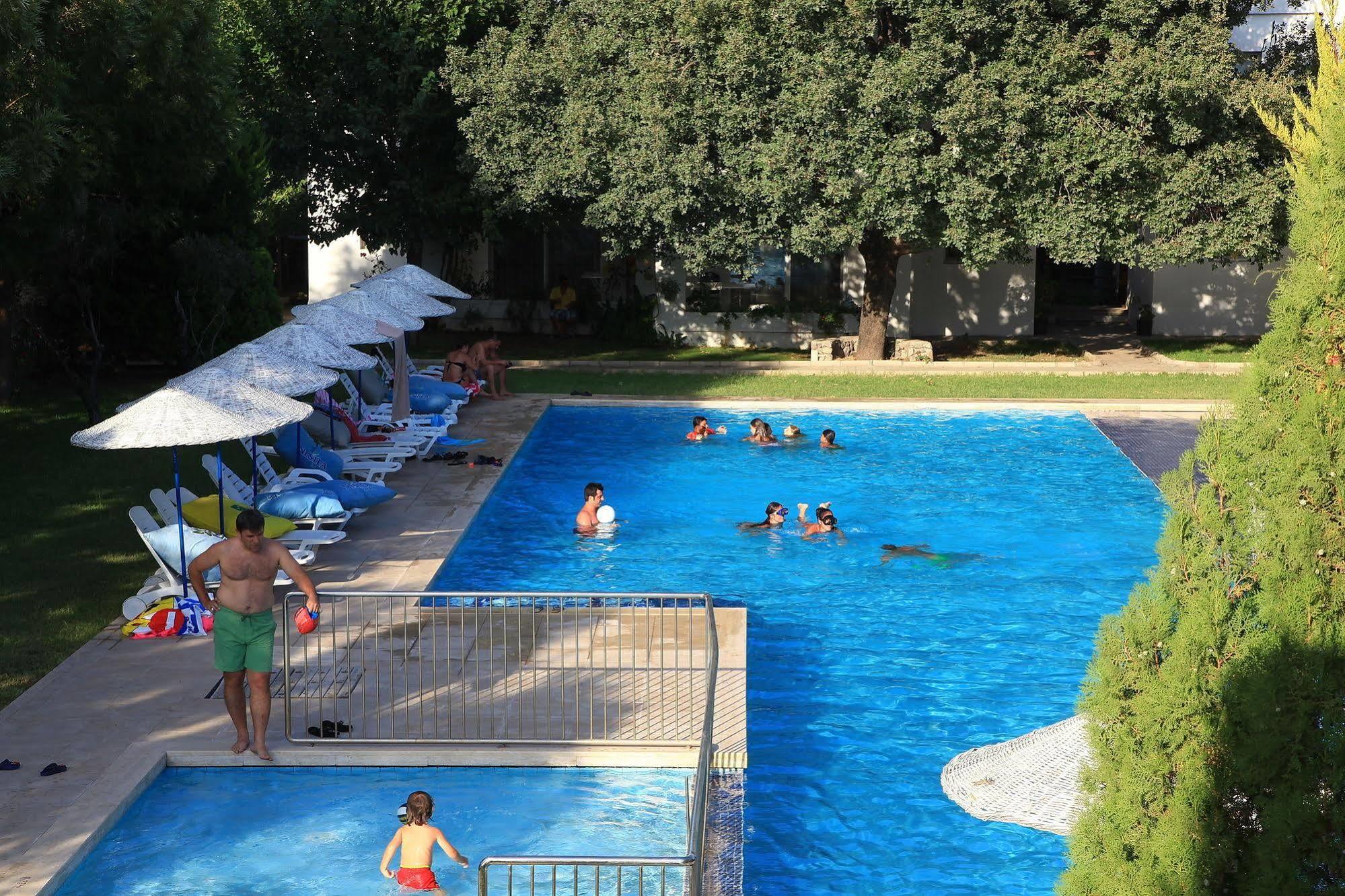Muskebi Apart Otel Ortakent Exterior foto